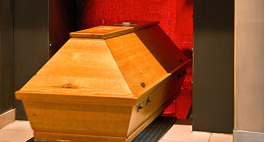 Feuerbestattung - Fam. Graue Bestattungen führt exklusive Feuerbestattungen und Urnenbestattungen für Sterbefälle durch.